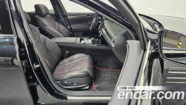 Genesis G80 2023 — ფოტო 33/34