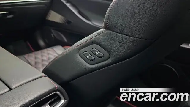 Genesis G80 2023 — ფოტო 31/34