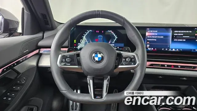 BMW 5 Series 2024 — ფოტო 18/20