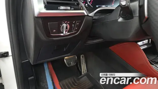 BMW X4 2020 — Фото 17/20