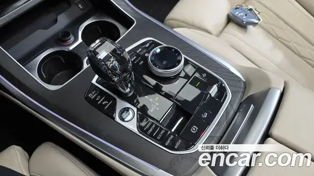 BMW X7 2022 — ფოტო 35/35
