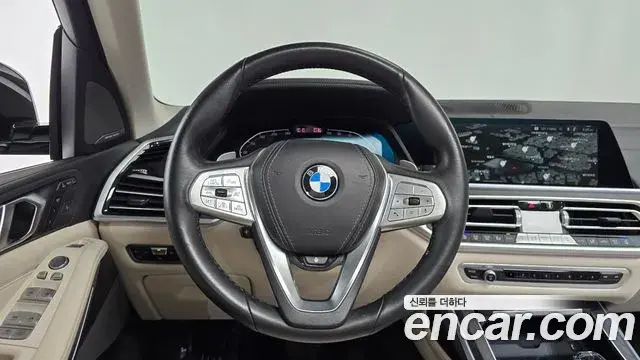 BMW X7 2022 — ფოტო 10/35