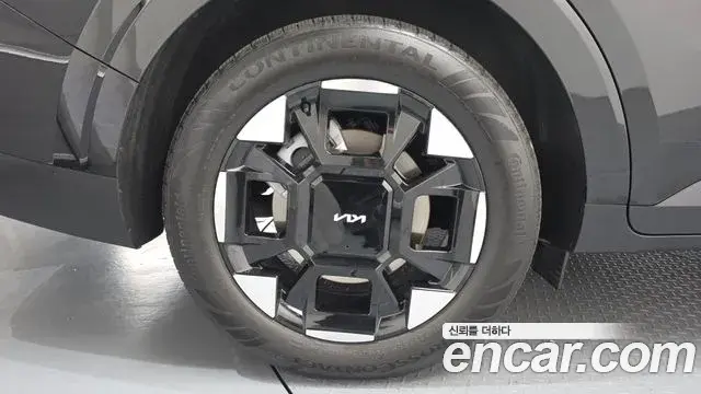 Kia Carnival 2025 — ფოტო 14/39