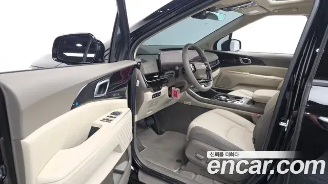 Kia Carnival 2025 — ფოტო 35/39