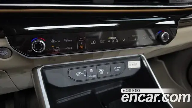 Kia Carnival 2025 — ფოტო 33/39