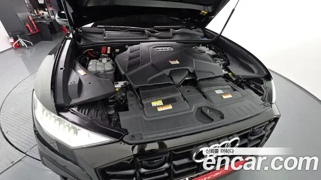 Audi Q8 2022 — Photo 11/20