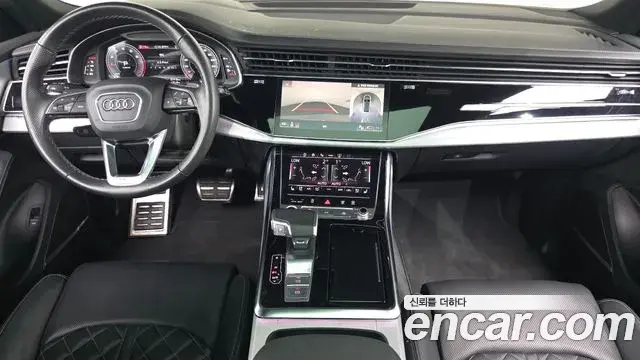 Audi Q8 2022 — Photo 5/20