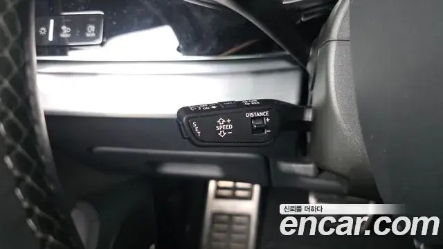 Audi Q8 2022 — Photo 19/20