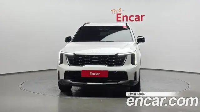 Kia Sorento 2023 — Фото 2/20