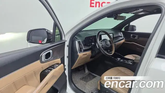 Kia Sorento 2023 — Фото 9/20