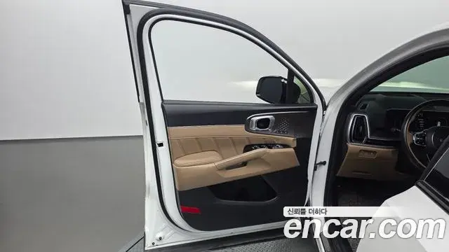 Kia Sorento 2023 — Şəkil 19/41