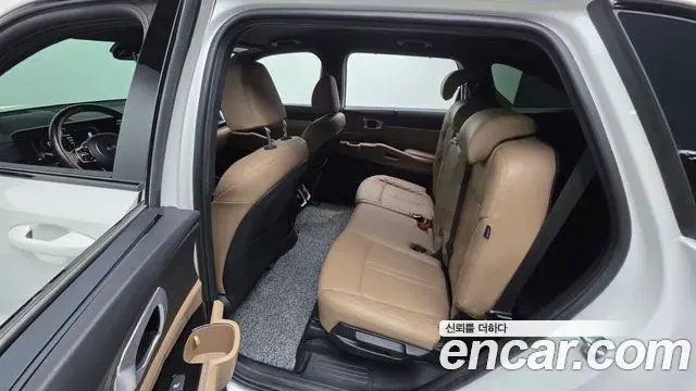 Kia Sorento 2023 — Şəkil 14/41