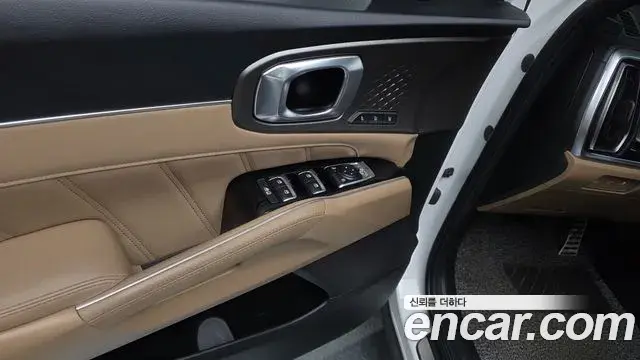 Kia Sorento 2023 — Şəkil 7/41