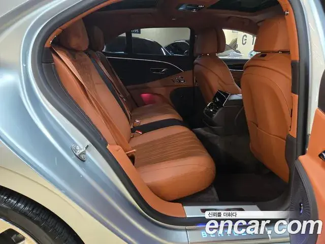 Bentley Flying Spur 2021 — Şəkil 13/20
