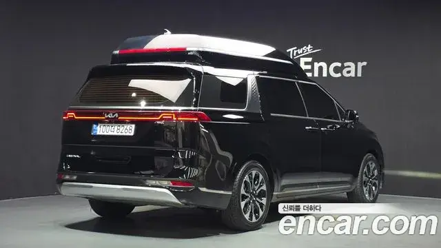 Kia Carnival 2022 — Фото 2/20