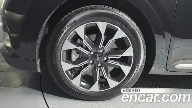 Kia Carnival 2022 — Фото 5/20
