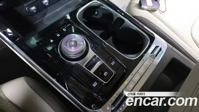 Kia Carnival 2022 — Фото 9/20