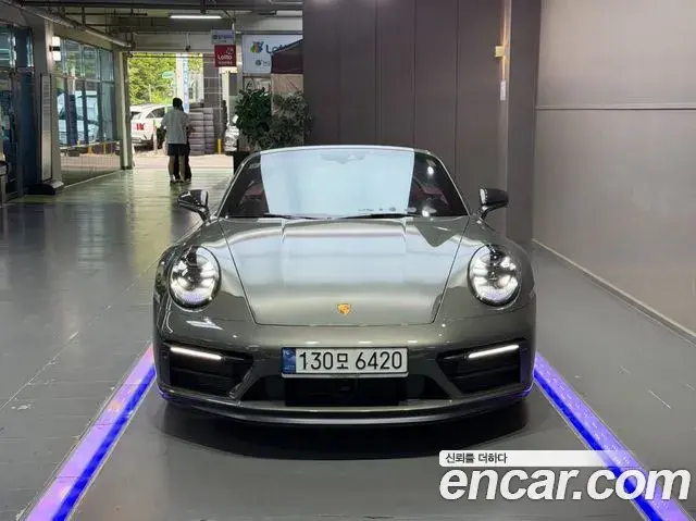 Porsche 911 2023 — Şəkil 9/20