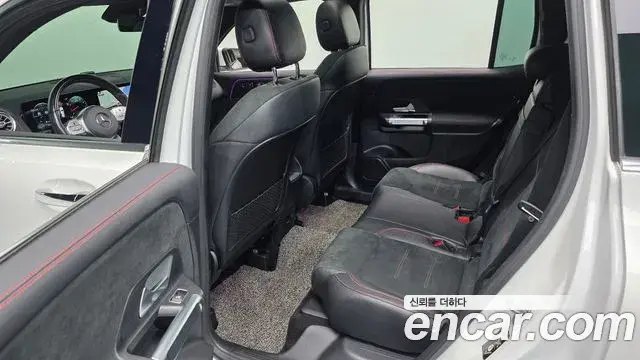 Mercedes-Benz GLB-Class 2021 — ფოტო 17/31