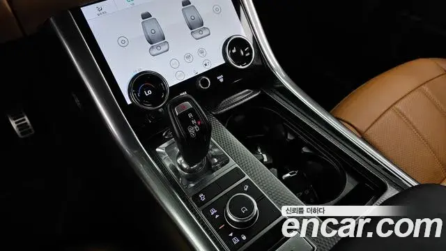 Land Rover Range Rover Sport 2021 — ფოტო 23/33