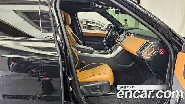 Land Rover Range Rover Sport 2021 — ფოტო 22/33