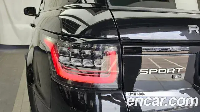 Land Rover Range Rover Sport 2021 — ფოტო 26/33