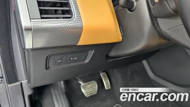 Land Rover Range Rover Sport 2021 — ფოტო 2/33