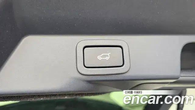 Land Rover Range Rover Sport 2021 — ფოტო 24/33