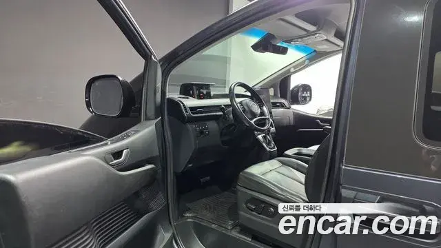 Hyundai Staria 2022 — Şəkil 13/20