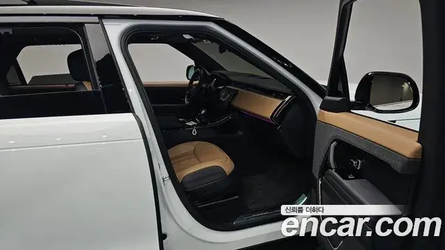 Land Rover Range Rover Sport 2024 — ფოტო 35/39