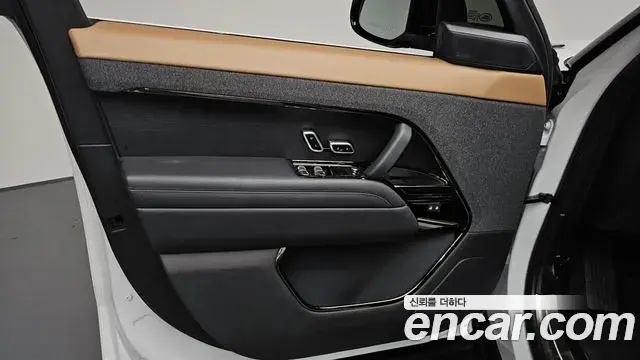 Land Rover Range Rover Sport 2024 — ფოტო 15/39