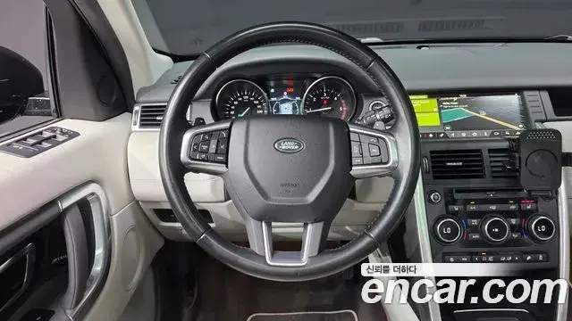 Land Rover Discovery Sport 2018 — Фото 14/20