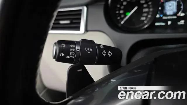 Land Rover Discovery Sport 2018 — Şəkil 9/31