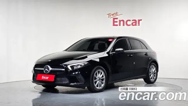 Mercedes-Benz A-Class 2019 — ფოტო 12/30