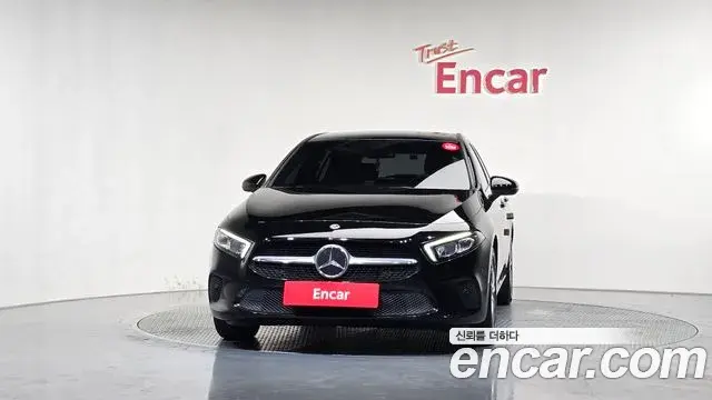 Mercedes-Benz A-Class 2019 — ფოტო 21/30