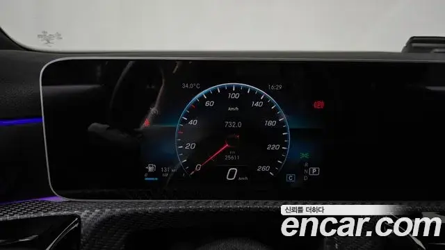 Mercedes-Benz A-Class 2019 — ფოტო 8/30