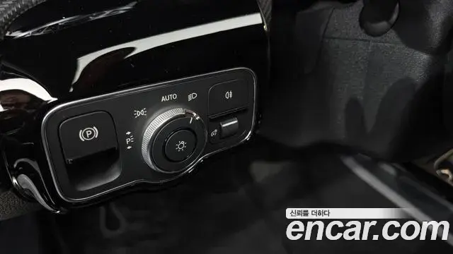 Mercedes-Benz A-Class 2019 — ფოტო 2/30