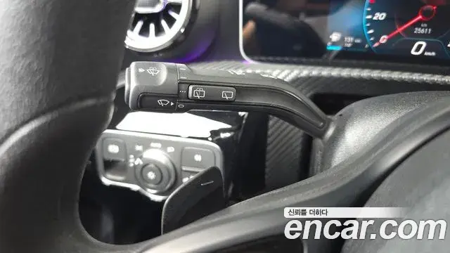 Mercedes-Benz A-Class 2019 — ფოტო 9/30