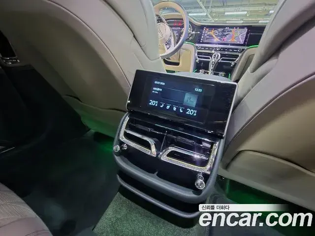 Bentley Flying Spur 2024 — Şəkil 9/20