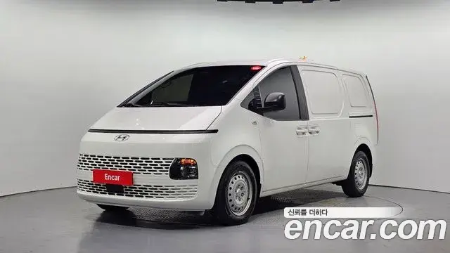 Hyundai Staria 2021 — Фото 1/20
