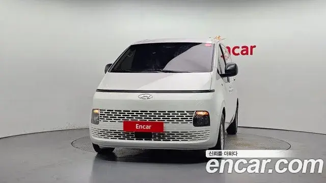 Hyundai Staria 2021 — Фото 3/20