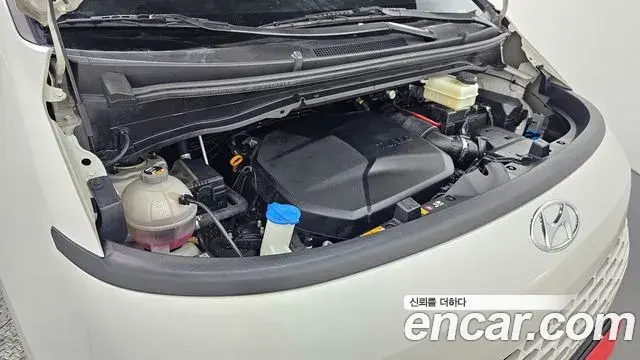 Hyundai Staria 2021 — Фото 6/20