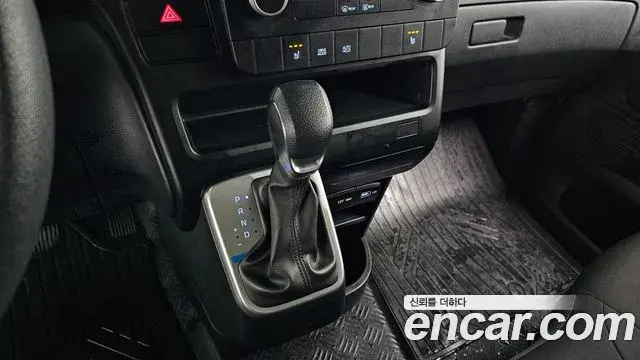 Hyundai Staria 2021 — Фото 9/20