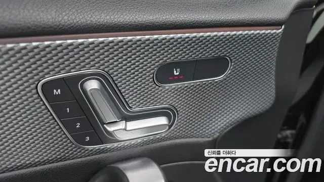 Mercedes-Benz A-Class 2020 — Фото 17/20