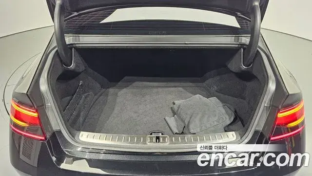 Genesis G90 2022 — Photo 2/34