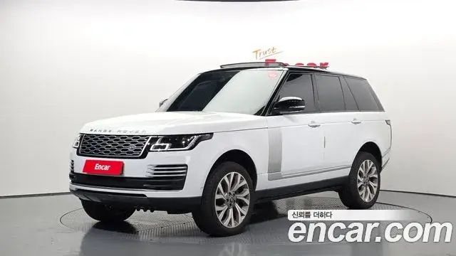 Land Rover Range Rover 2022 — Photo 16/20