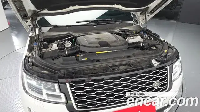 Land Rover Range Rover 2022 — Photo 14/20