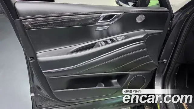 Genesis GV80 2020 — Şəkil 16/33