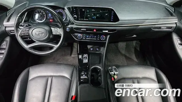 Hyundai Sonata 2021 — Photo 7/20