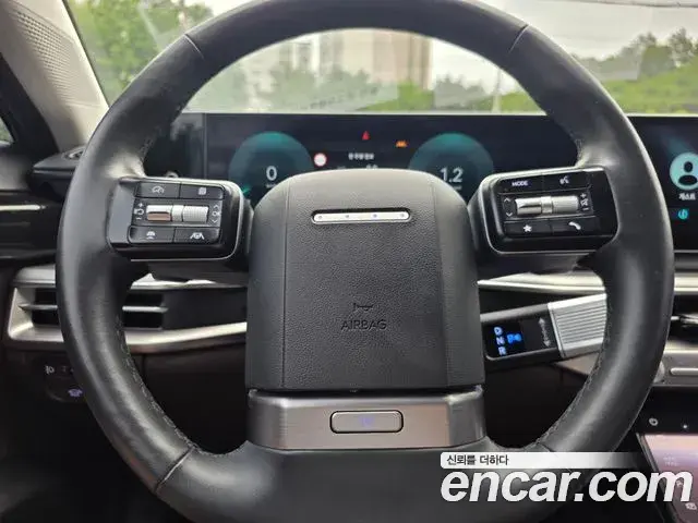 Hyundai Grandeur Hybrid 2023 — ფოტო 5/20